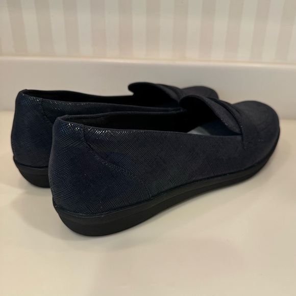 Clarks Cloudsteppers Ayla Slip On Loafer Flats - Picture 10 of 16